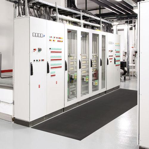 Электрически изолированный коврик Switchboard Matting™ Class 2 830 фото 1
